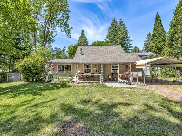 1340 SE Elm Ln, Grants Pass, OR 97526