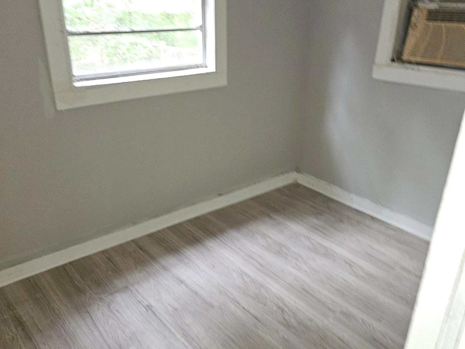 3 bed, 895 sqft, $985 — Photo 4