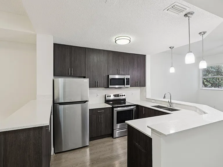 Windsor Castle Townhome Community — Photo 97