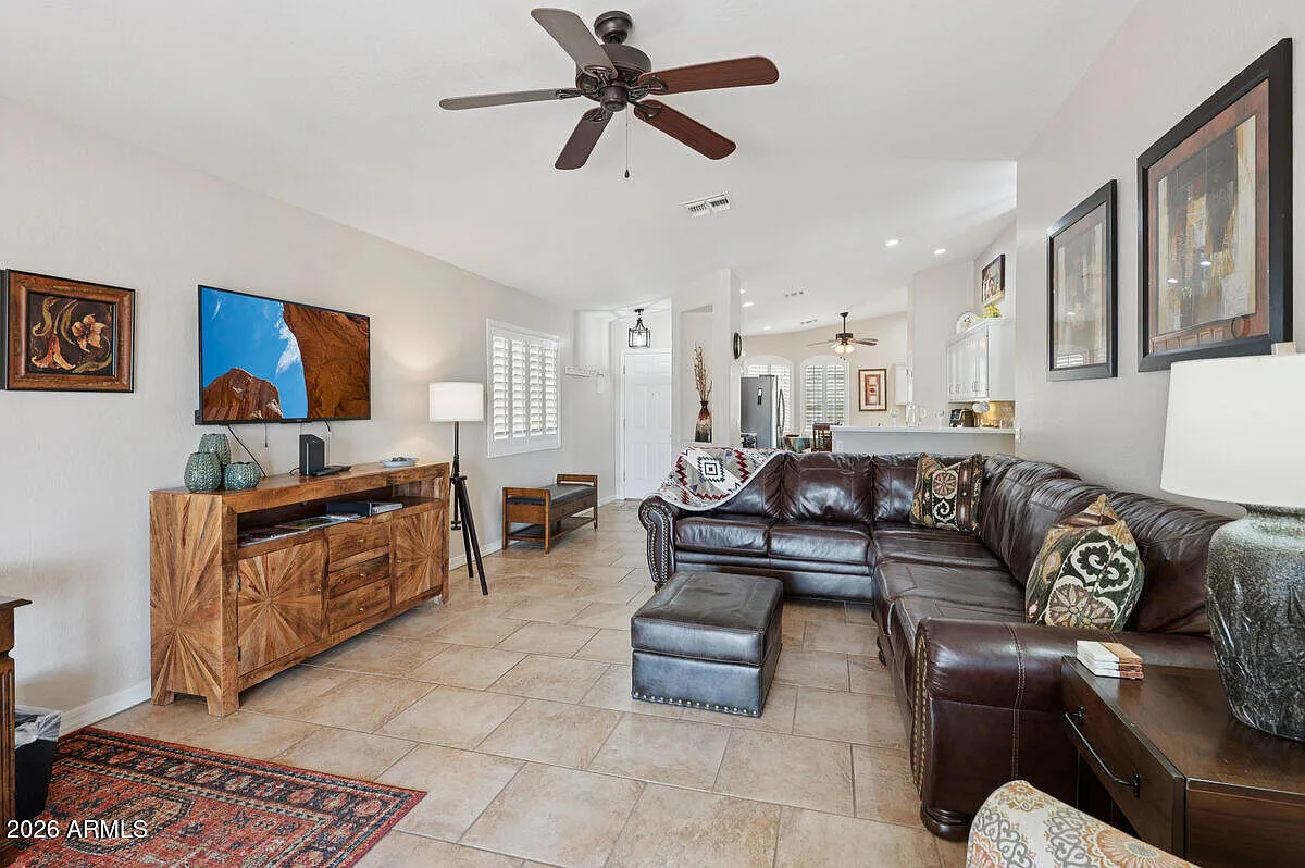 2 bed, 2.0 bath, 1283 sqft, $3,500 — Photo 4