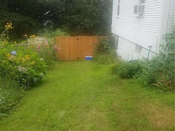 4th image of 94 Angell Ave