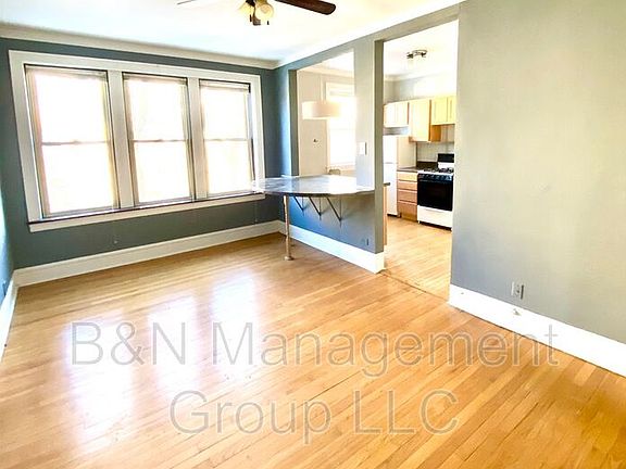 5th image of 4899 N Hermitage Ave APT 1
