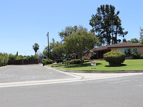 4th image of 14616 Lujon St