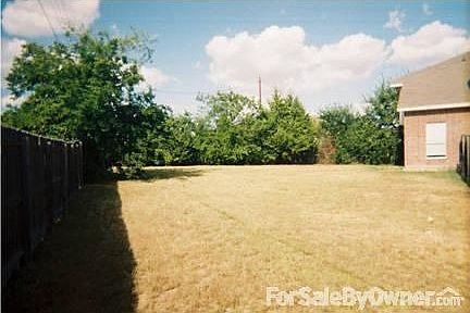 2nd image of 303 Oak Meadow Ln