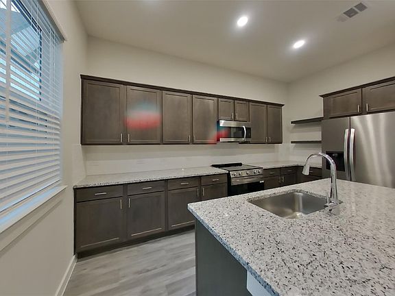 5th image of 22628 Terazzo Dr