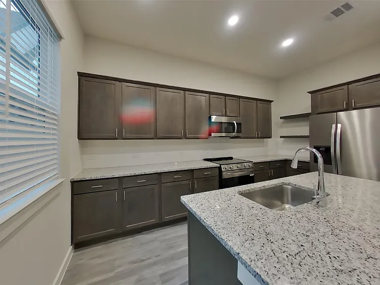22628 Terazzo Dr — Photo 5