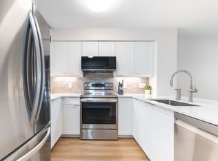 808 Sangster Pl #210, New Westminster, BC V3L5W3