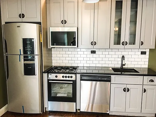 Rented by Lofts and Flats LLC | media 25