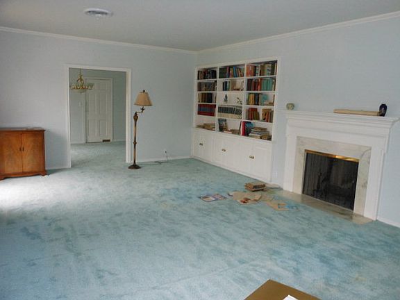 4th image of 2600 Hillcrest Dr