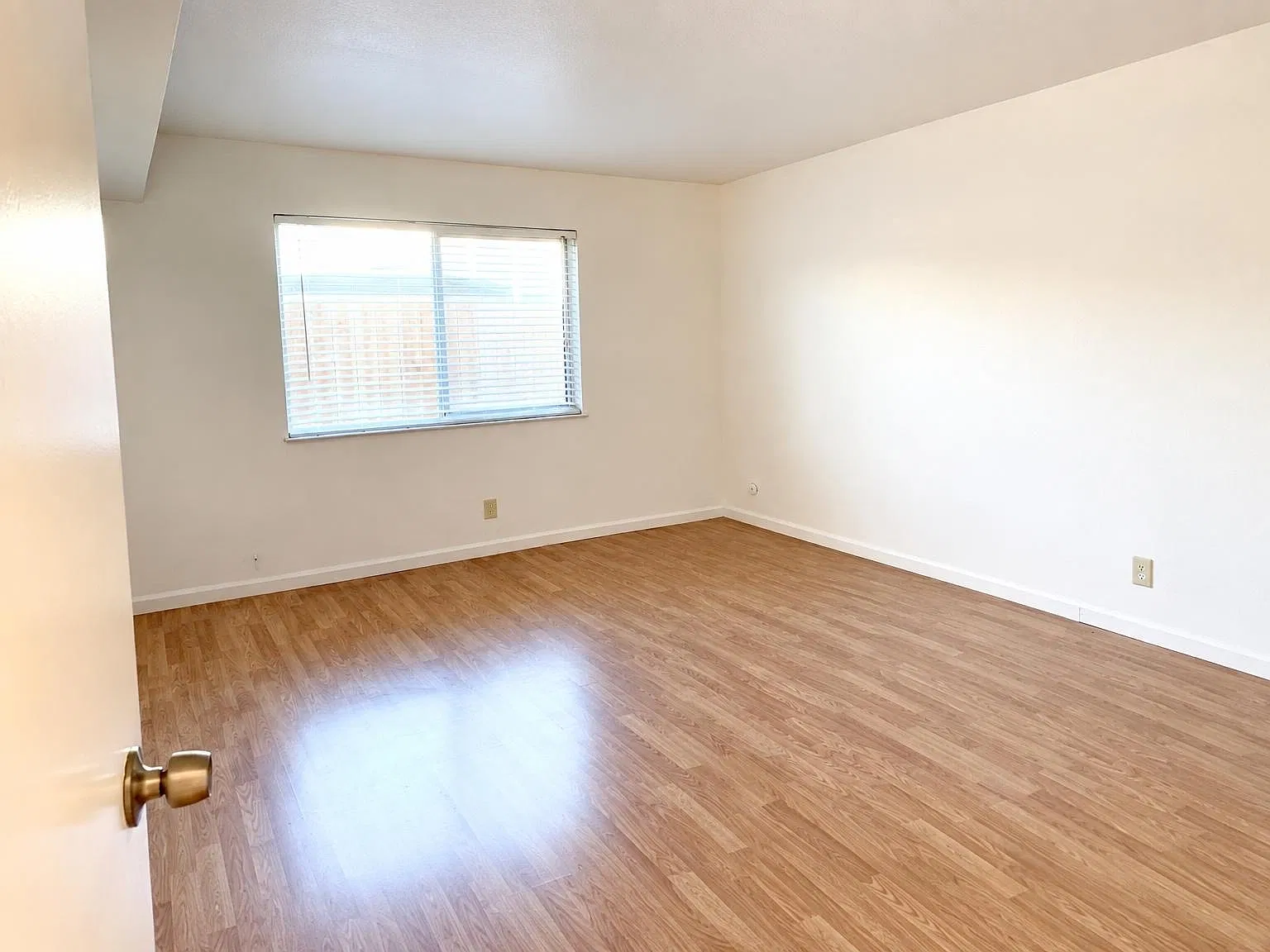1 bed, 700 sqft, $2,195 — Photo 3