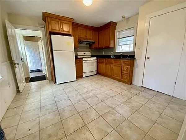 2 bed, 2.0 bath, 1056 sqft, $2,350 — Photo 3