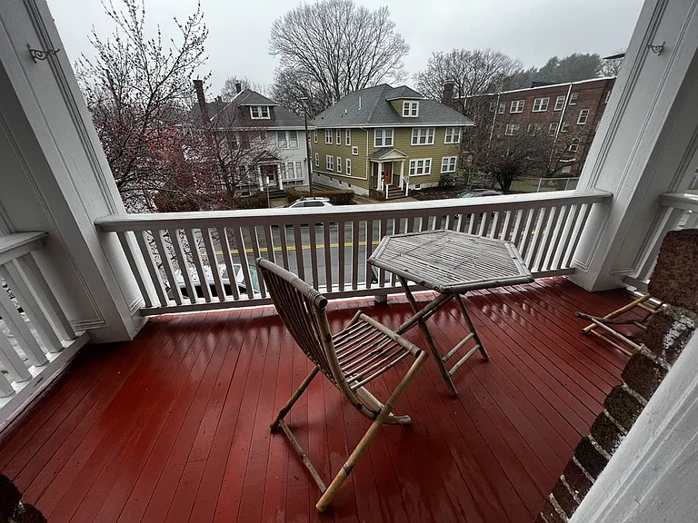 865 Centre St #2L — Photo 7
