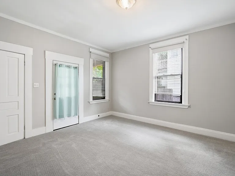 3774 Drake Ave — Photo 18