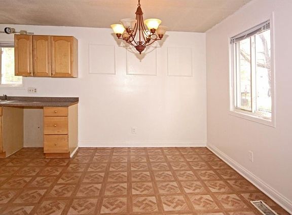 4th image of 3757 N Sadlier Dr