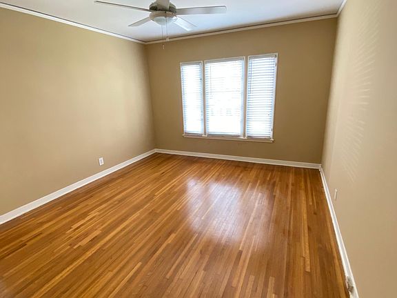2nd image of 920 Alandele Ave #920