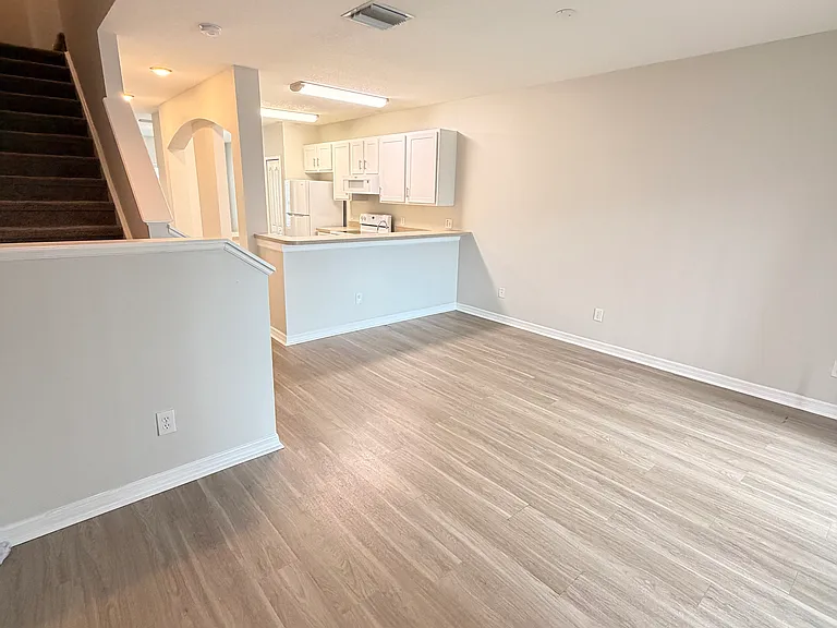 16255 Swan View Cir — Photo 11