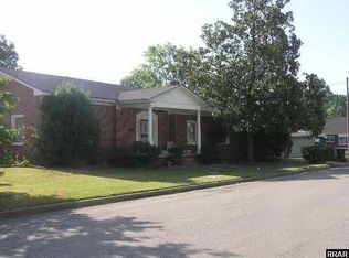 305 Sunset Dr, Fulton, KY 42041