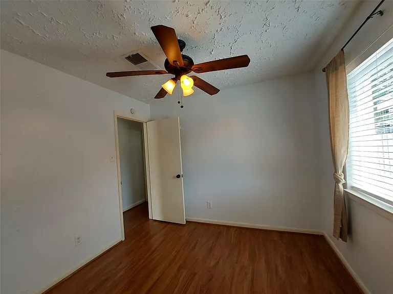 3807 Quiet Place Dr — Photo 21