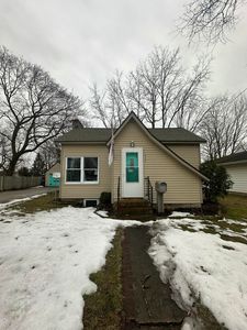 428 W Oak St, Fremont, MI, 49412