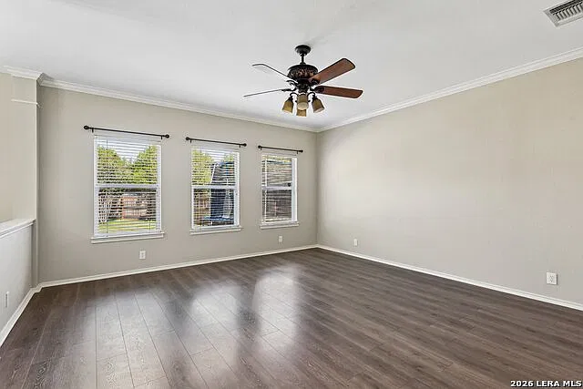 3 bed, 2.5 bath, 2345 sqft, $2,200 — Photo 3