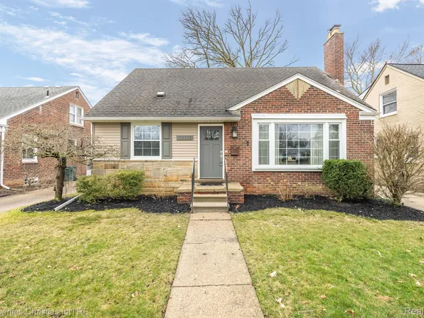 13115 Elgin Ave, Huntington Woods, MI 48070