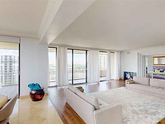3rd image of 11113 Biscayne Blvd Unit 1252