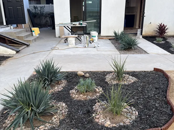 1323 1st St #1, Long Beach, CA 90802