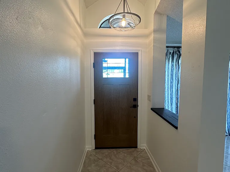1041 Sawyers Ct — Photo 51