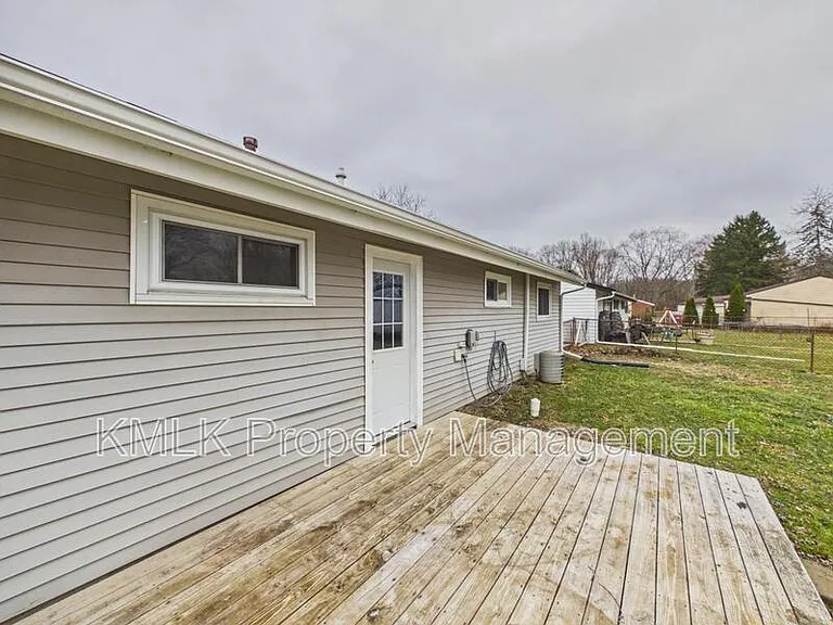 3434 Lawndale Dr — Photo 35