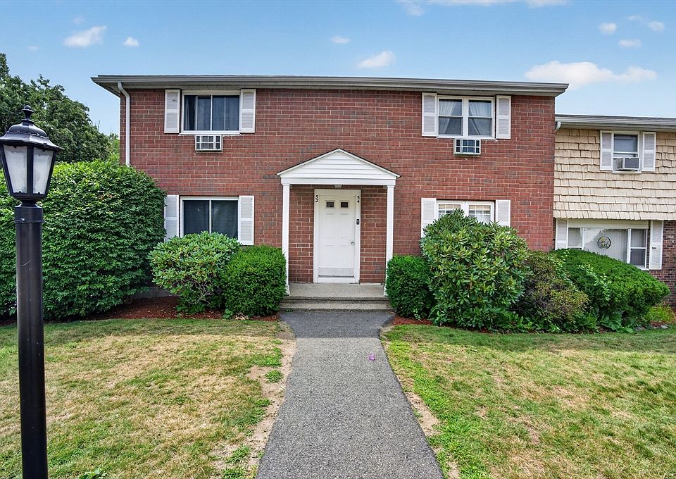 1st image of 54 Kingston St #54