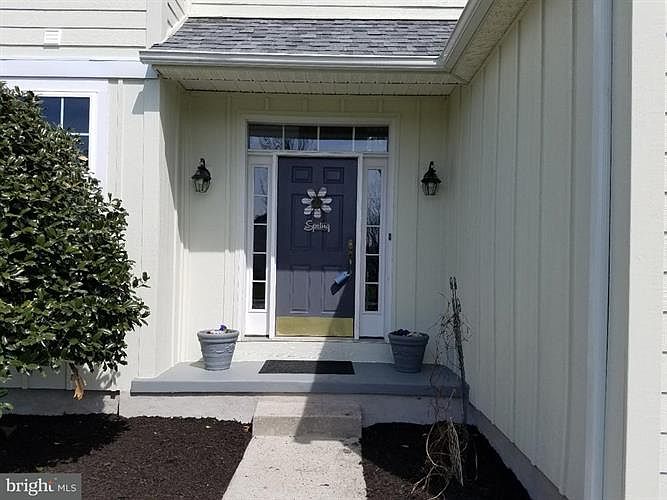 2nd image of 1216 Stonegates Turn