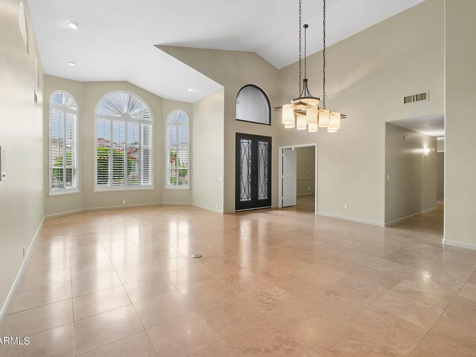 4 bed, 2.5 bath, 3044 sqft, $3,595 — Photo 4