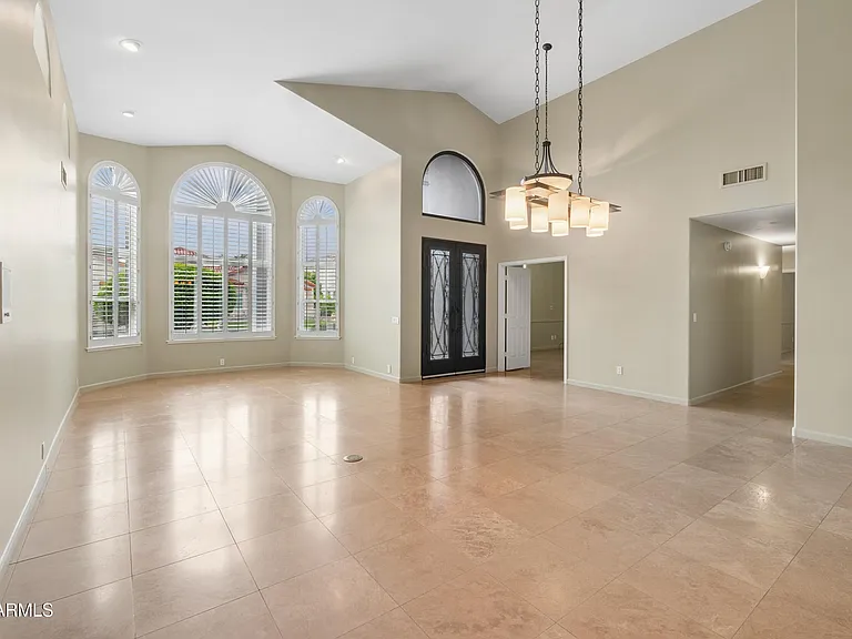 1307 E Treasure Cove Dr — Photo 4