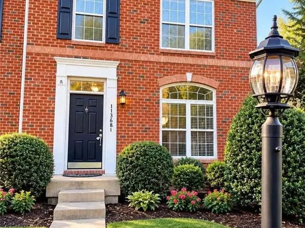 11368 Abbots Cross Ln, Glen Allen, VA 23059