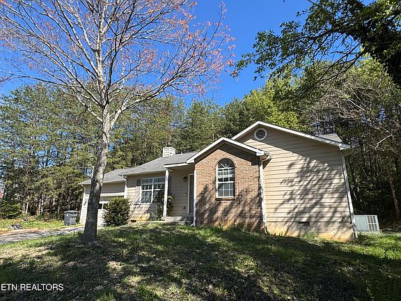 3rd image of 2222 Woods Smith Rd