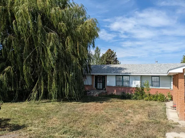 1010 Road 9, Powell, WY 82435