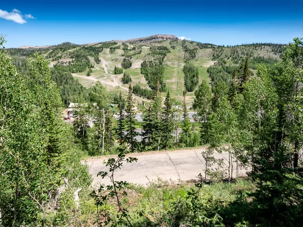 254 W Pinehurst St, Brian Head, UT 84719