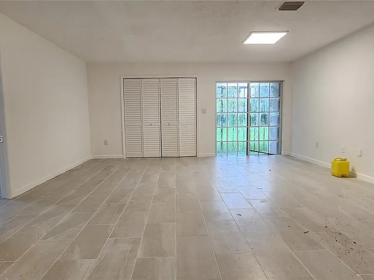 10380 NW 10th Ave #10380 — Photo 13