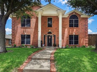 7006 Barton Creek Dr, Rowlett, TX 75089