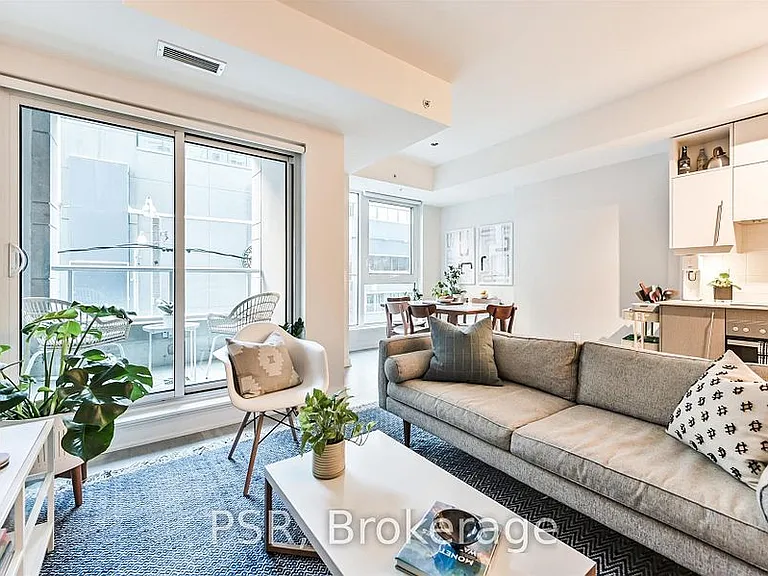 199 Richmond St W #218 — Photo 24