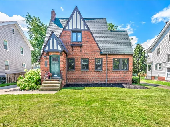 19347 Dorothy Ave, Rocky River, OH 44116