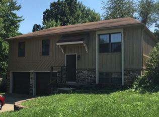 4508 NW Valley View Rd, Blue Springs, MO 64015