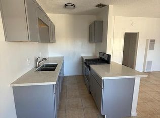 1818 W Sumac Ln #6B, Anaheim, CA 92804
