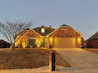 11271 S 274th East Ave, Coweta, OK 74429