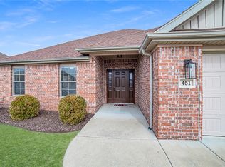 451 Sorrento Dr, Centerton, AR 72719