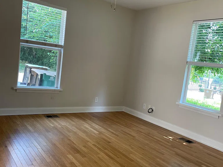 407 Mallory St — Photo 16