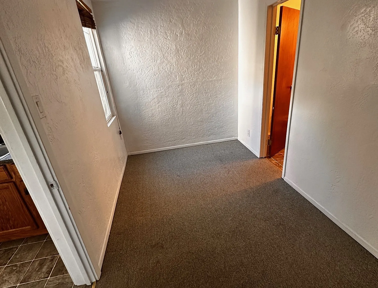 large, updated 3 bed 2 bath — Photo 2