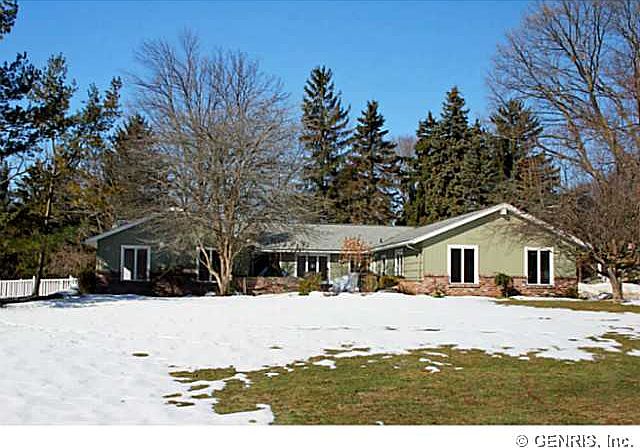 1st image of 33 Esternay Ln