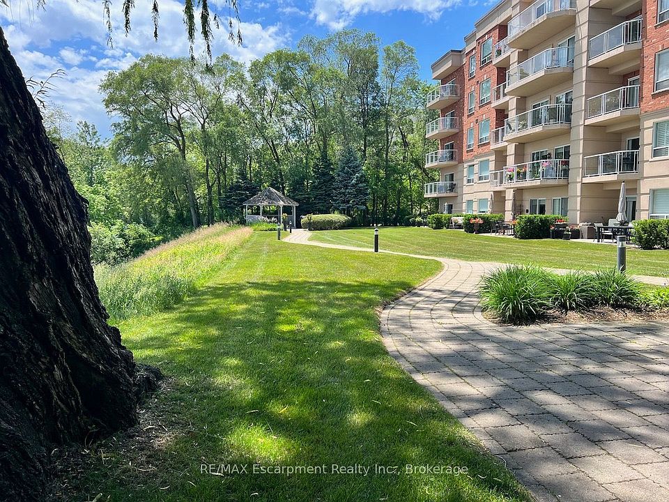 1st image of 5188 Lakeshore Rd #310