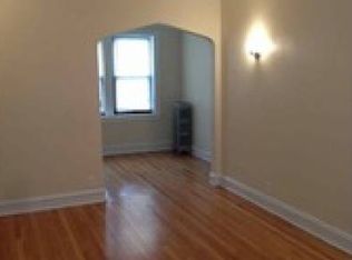 6219 N Artesian Ave APT 2E, Chicago, IL 60659